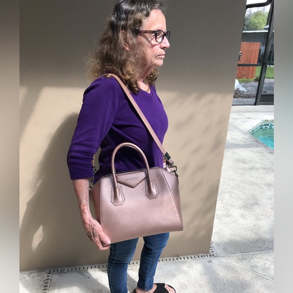 Givenchy -Paris - Small Leather Limited Edition Satchel- Calf Leather - Picture 10 of 11